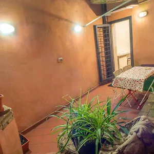 Intra' Residenza In Trastevere Roma