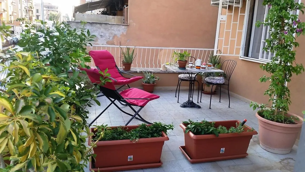 Casa de hóspedes Alloggio Turistico Via Dei Faggi - Room Roma